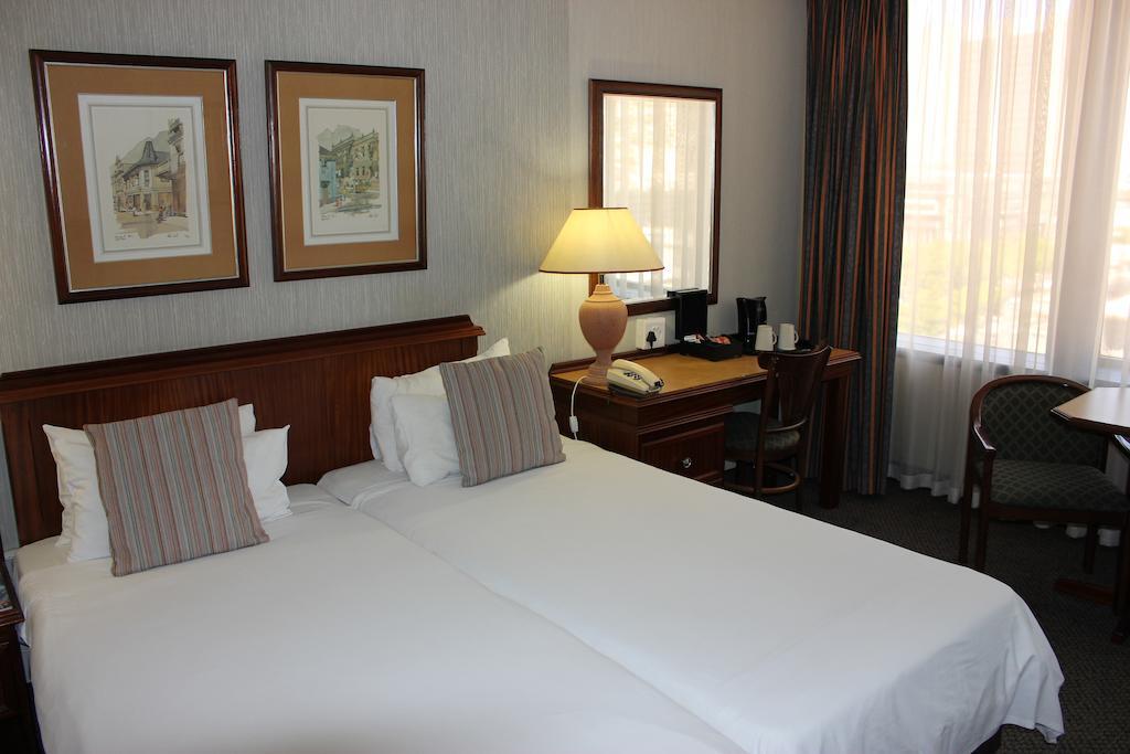קייפטאון Hotel On St Georges מראה חיצוני תמונה